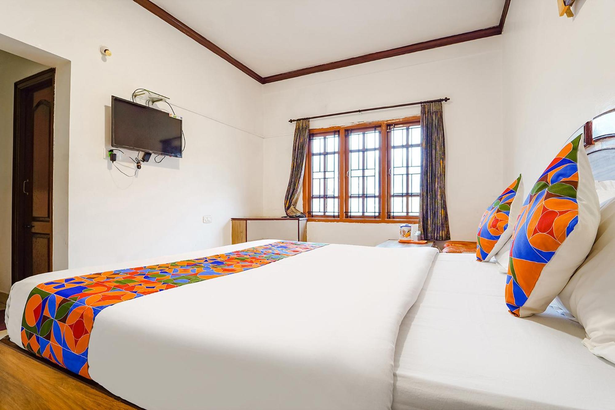 Hotel Orchid Inn Ooty Buitenkant foto