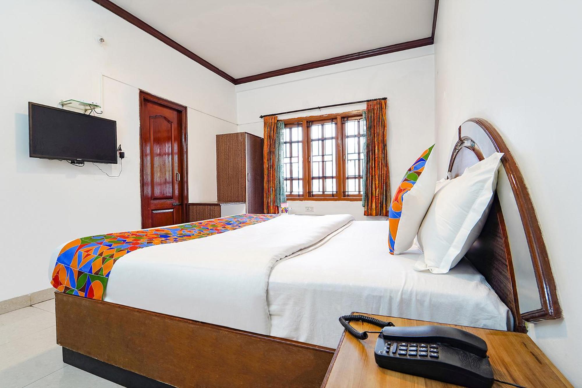 Hotel Orchid Inn Ooty Buitenkant foto