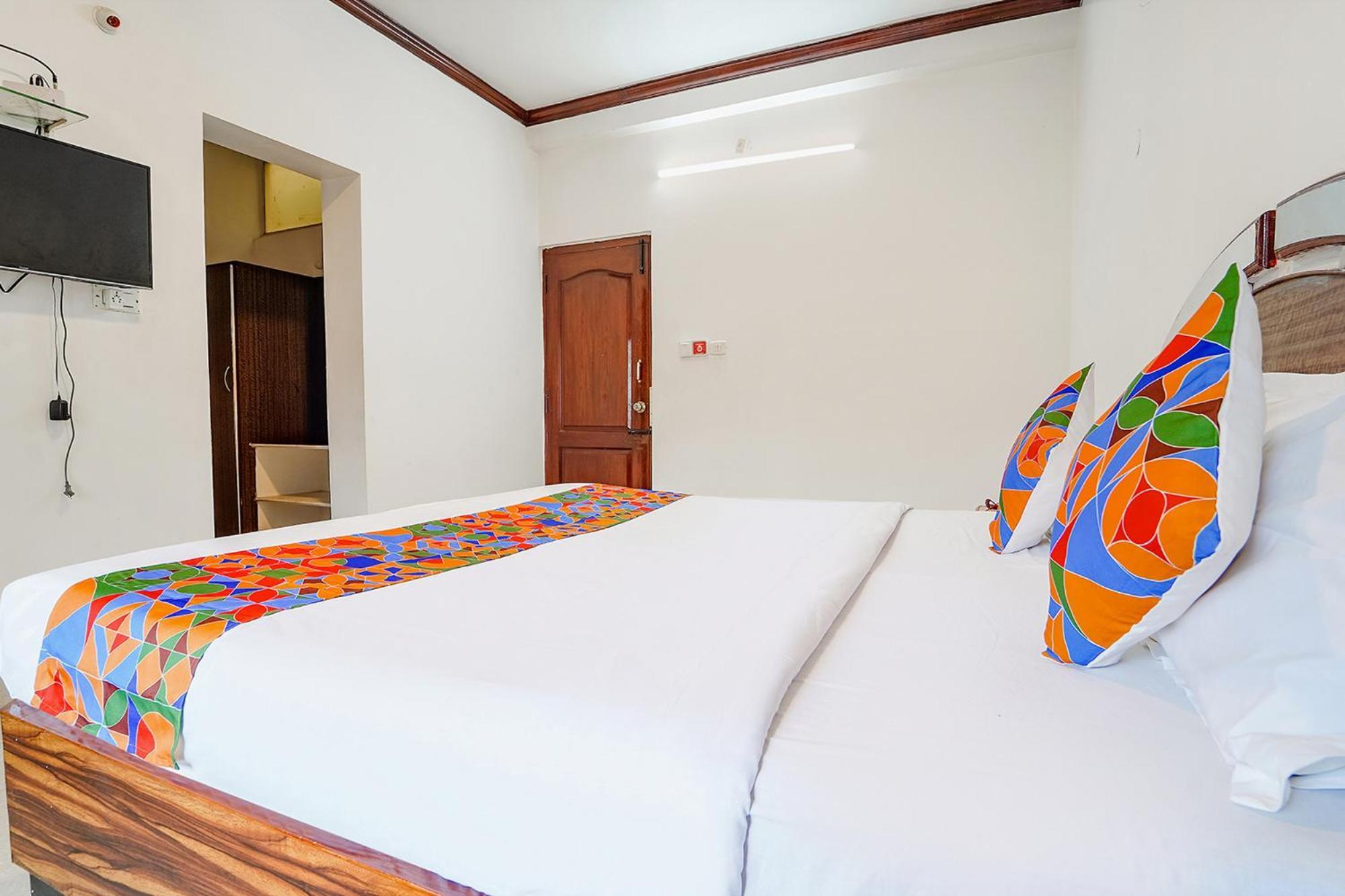 Hotel Orchid Inn Ooty Buitenkant foto
